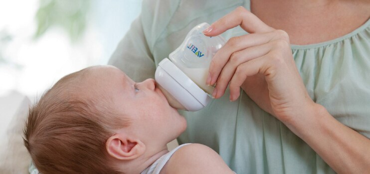 Philips AVENT From breastfeeding to bottle feeding (and back)! Philips Avent – Råd om flaskmatning